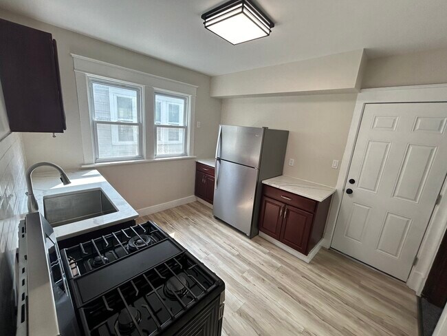 Foto del edificio - 473 Colvin Ave