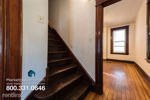 Building Photo - 1706 Woodburn Ave