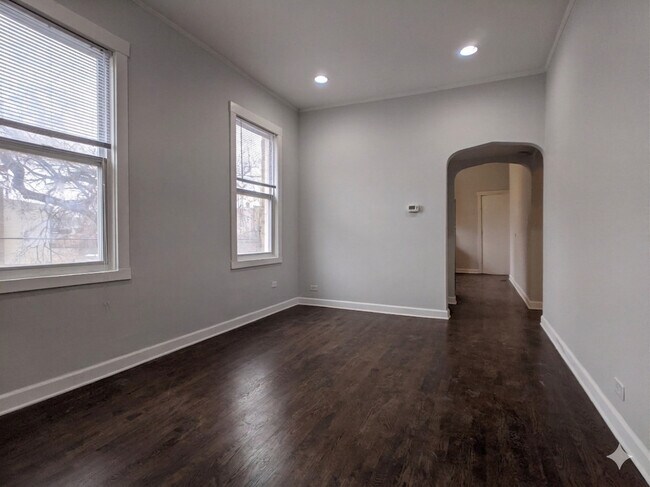 Foto del edificio - 2257 W Hirsch St
