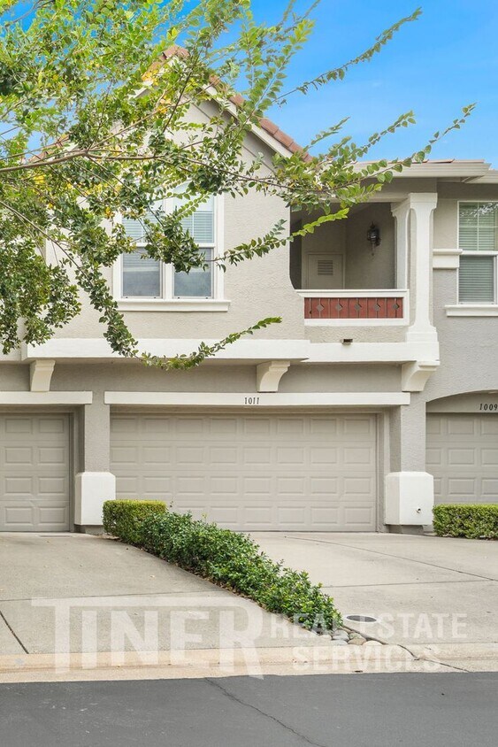 Foto principal - 1011 Boardwalk Way