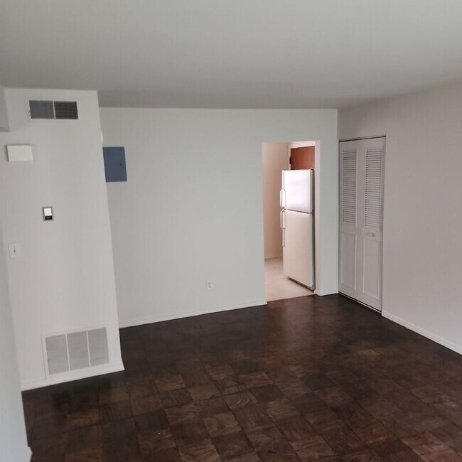 Foto del edificio - 902 Sinclair St
