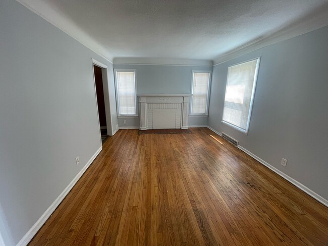 Foto del edificio - 15285 Hazelridge St