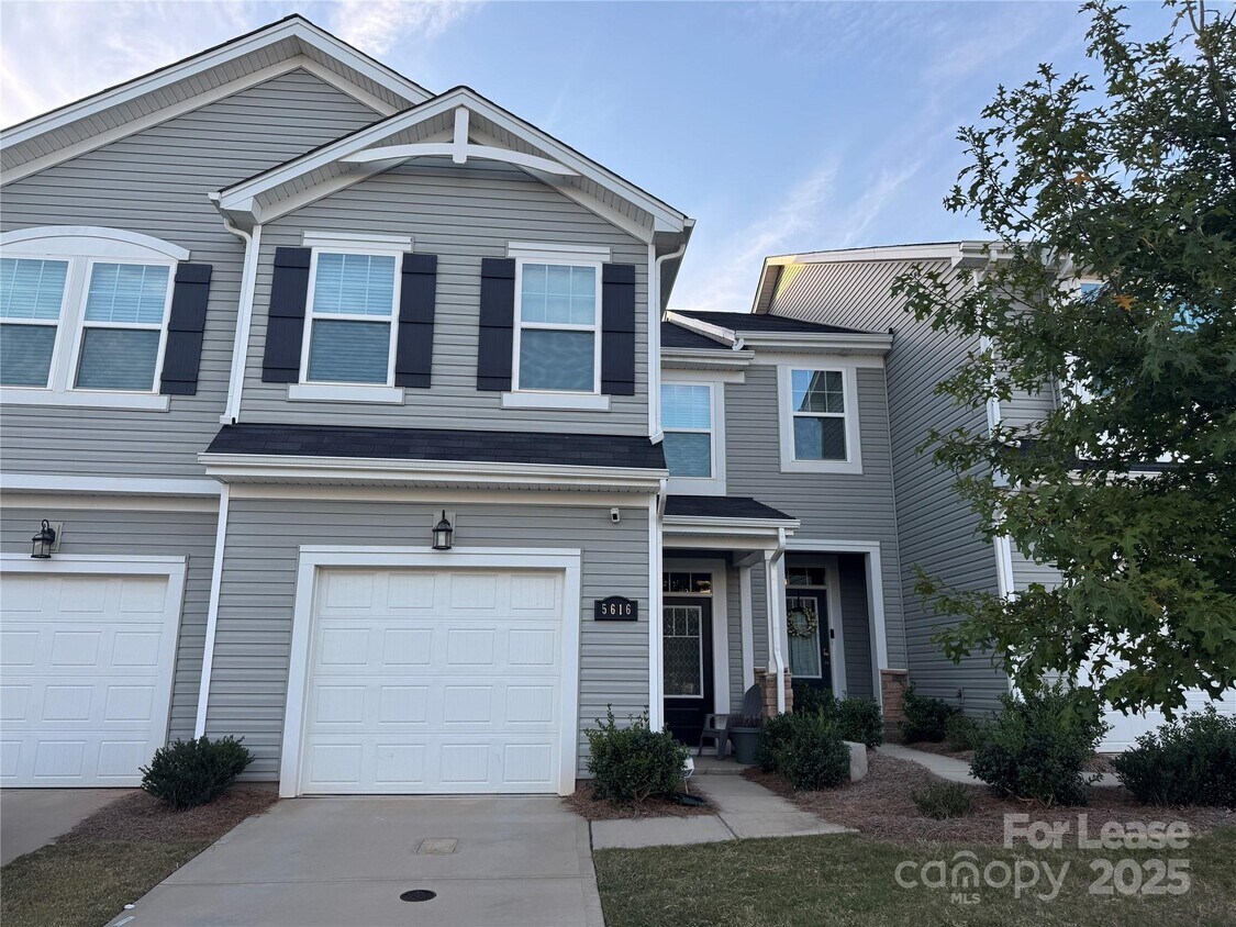 Primary Photo - 5616 Axil Ln