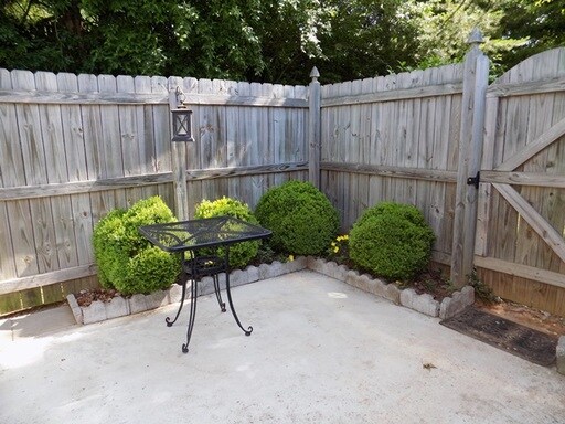 Building Photo - 4922 Tower Rd