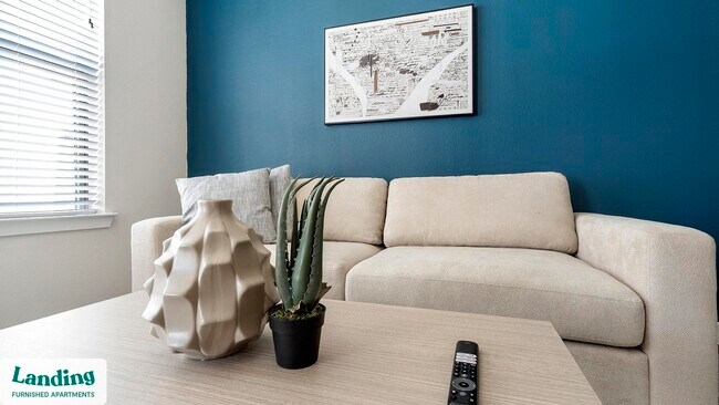 Building Photo - 14015 Univ Pass