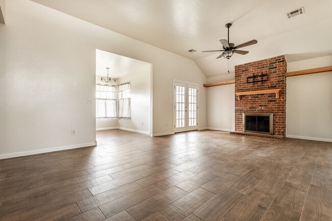 Building Photo - 12333 SW 12th St