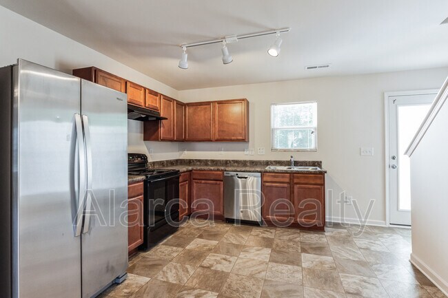 Foto del edificio - 4912 Potter Rd