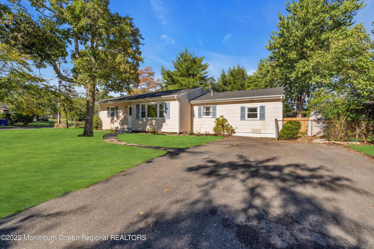 Primary Photo - 912 Harrison Rd