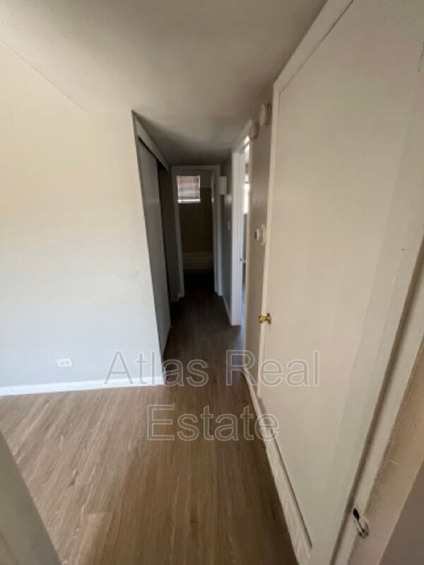 Foto del edificio - 5430 W 3rd Pl