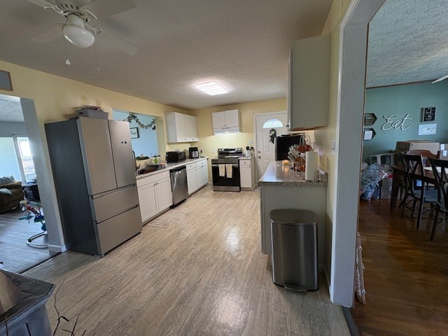 Kitchen - 3017 Fernleaf Dr