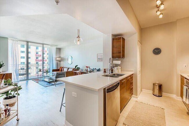 Foto del edificio - 480 Hibiscus St