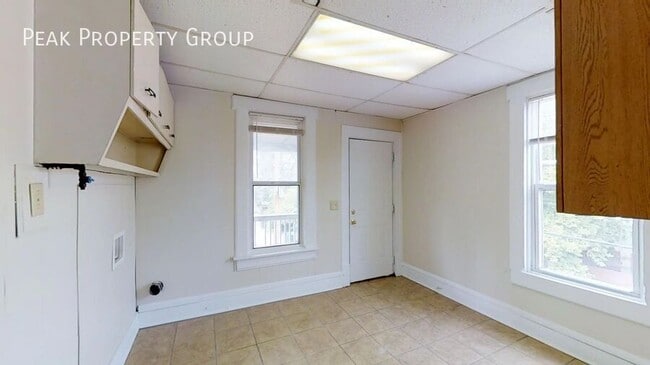 Foto del edificio - 79 E 7th Ave