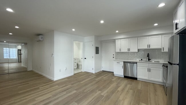 Building Photo - 7032 Remmet Ave