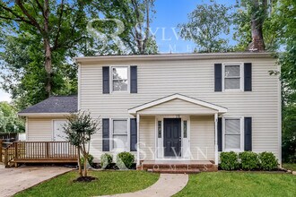 Building Photo - 570 Scaleybark Rd