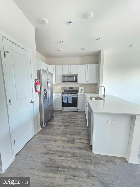 Building Photo - 40 Nelsons Wy