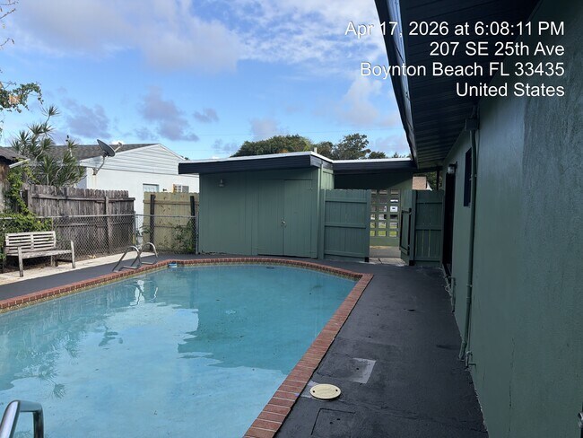 Foto del edificio - 207 Boynton Property