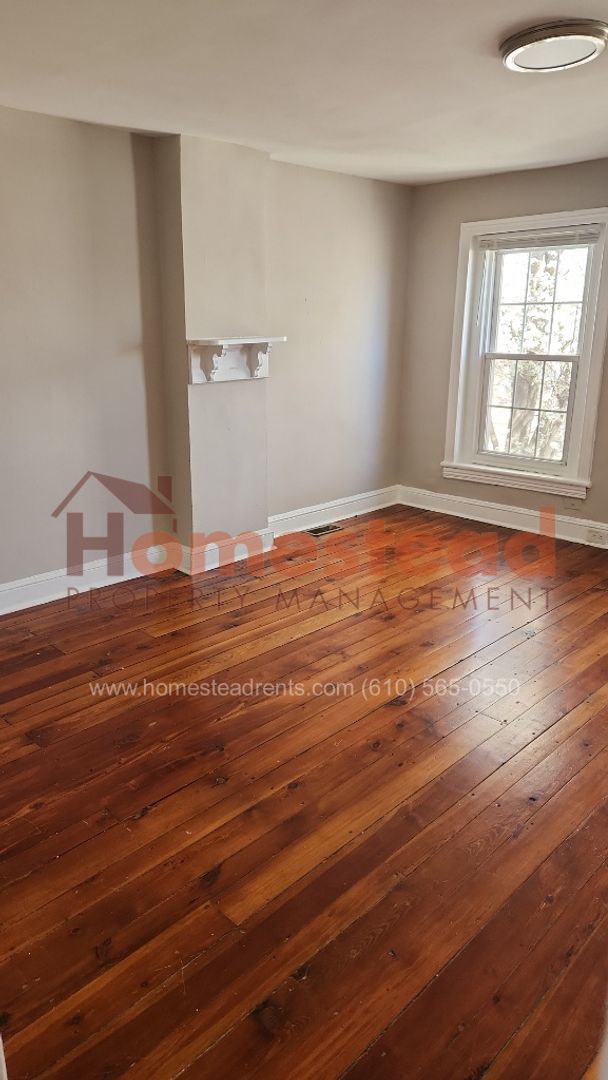 Foto del edificio - 4 Bedroom Home in Norristown!