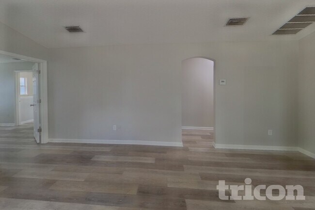Building Photo - 3318 Citation Dr