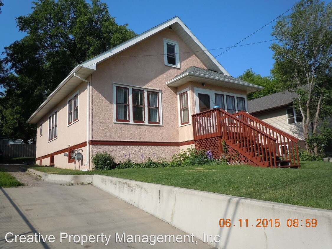 610 Valley St, Minot, ND 58701 House Rental in Minot, ND