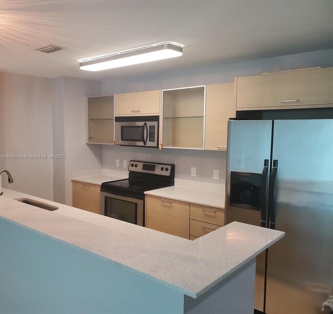 Foto del edificio - 350 NE 24th St