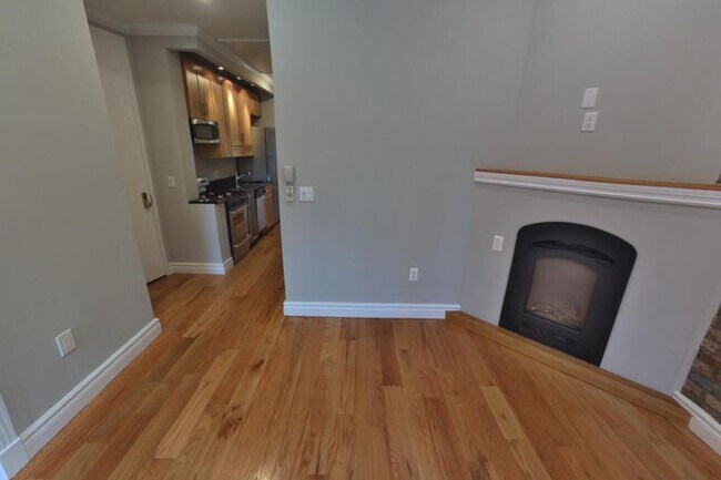Foto del edificio - 252 E 50th St (between 2nd & 3rd Ave), #5