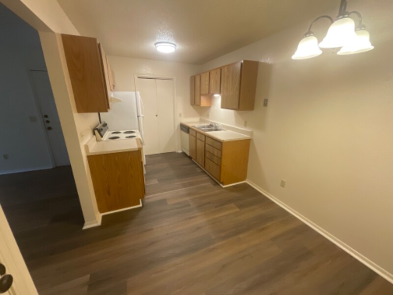 Primary Photo - 4507 Coronado Ave