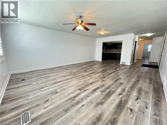Building Photo - 655 Fennell Ave E