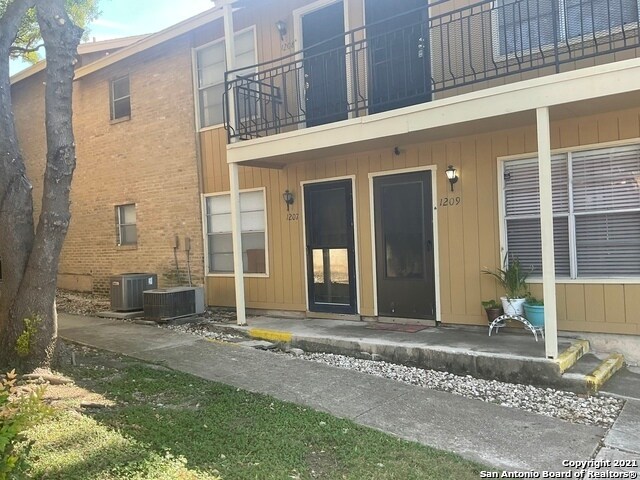 Foto del edificio - 923 Vance Jackson Rd