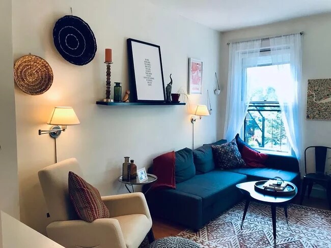 Foto del edificio - 1053 Beacon St