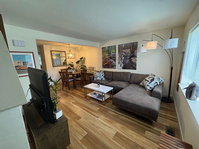 Foto del edificio - 2800 Highcliff Ct