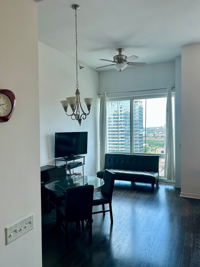 Foto del edificio - 757 N Orleans St