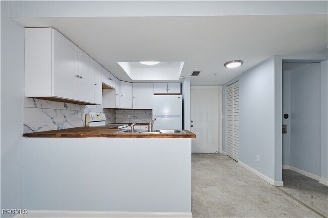 Foto del edificio - 824 Alderman St