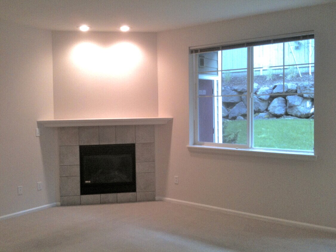 Primary Photo - 13000 Admiralty Way