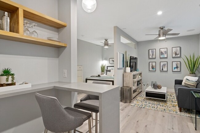Building Photo - Palm View Village (Furnished Units Available)