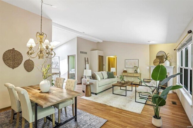 Building Photo - Sought after Lake St. Louis Community!