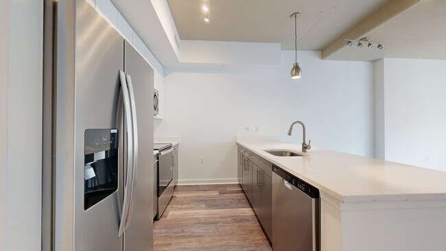 Interior Photo - View 14