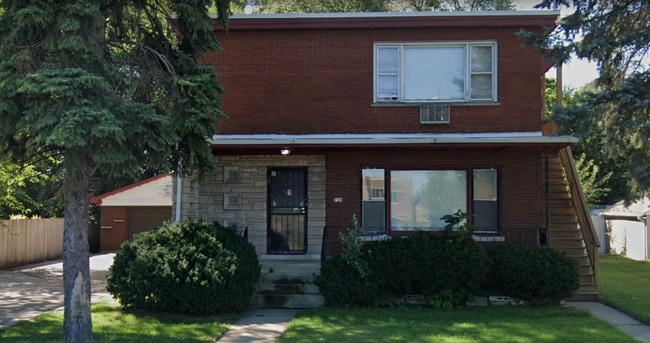 Building Photo - 724 W 138th St