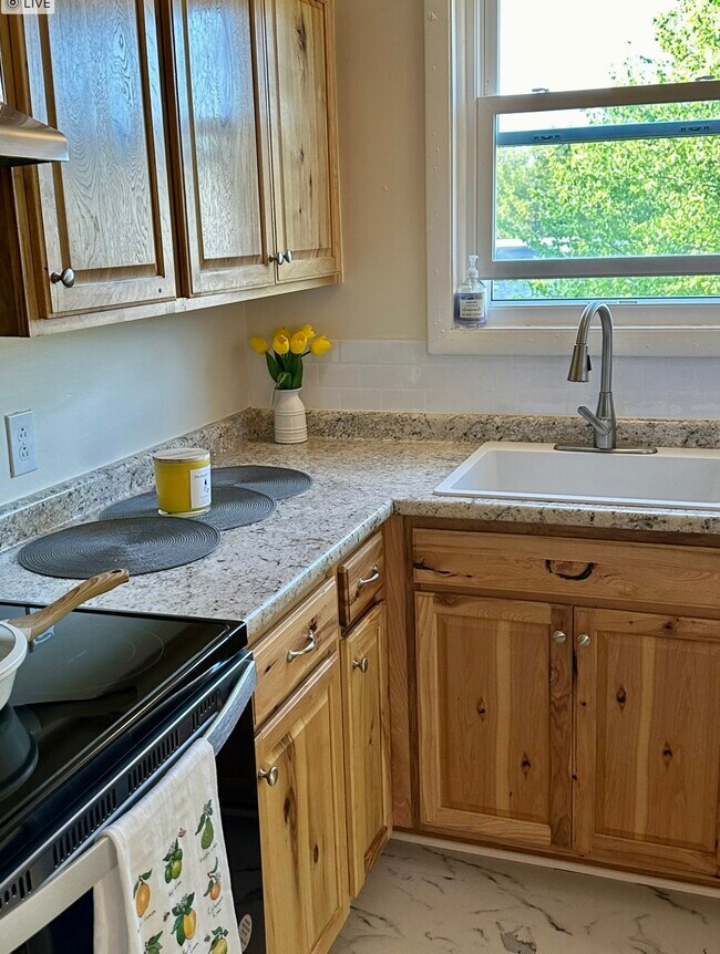 Cocina - 91 Faith St