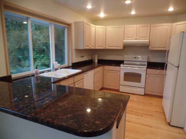 Foto del edificio - 1432 Fox Hollow Rd
