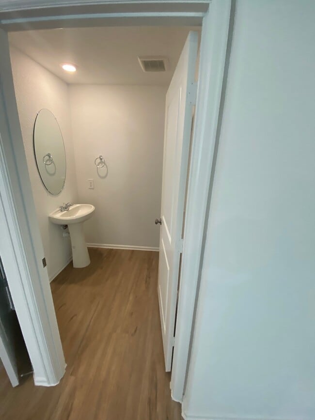 Building Photo - 3771 Solanum Dr