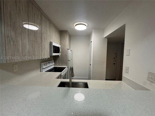 Building Photo - 8002 SW 149th Ave