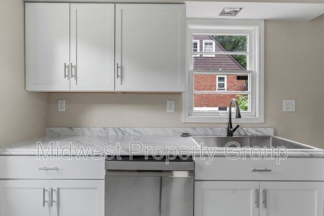 Building Photo - 618 Wesley Ave