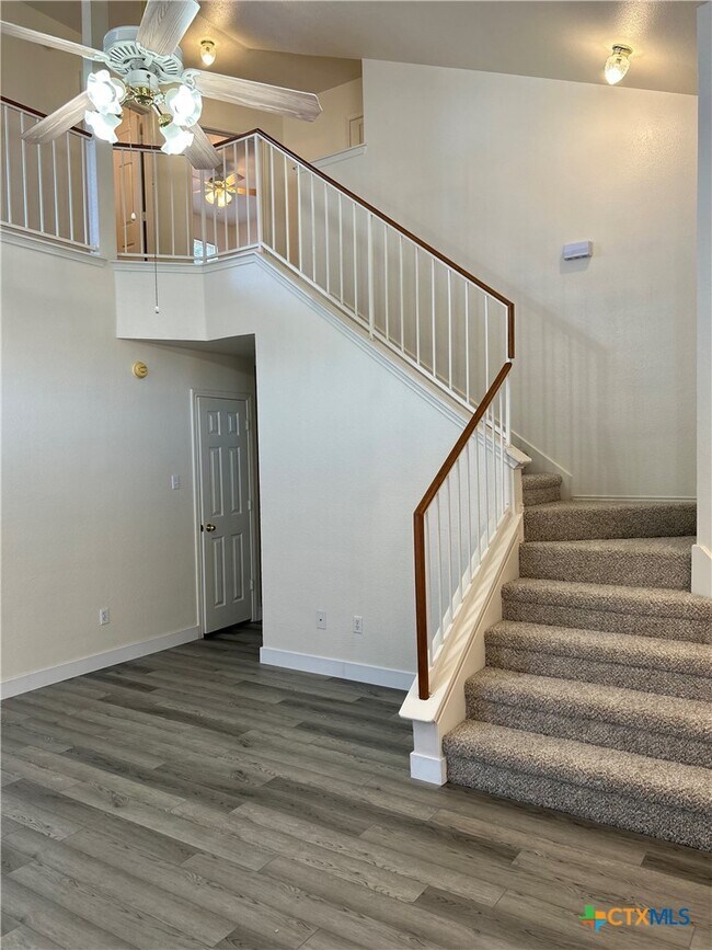 Foto del edificio - 2203 Tracey Ann Ln