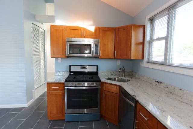 Foto del edificio - 3316 N Southport Ave