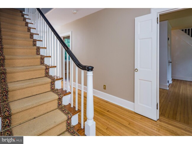 Building Photo - 30 Boudinot St