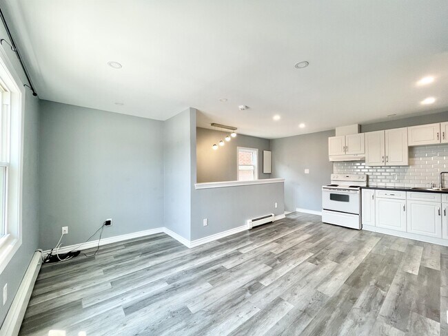 Photo du bâtiment - 728 E Main St