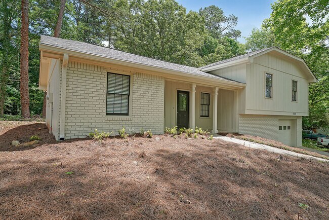Foto del edificio - 5646 Meadowood Dr