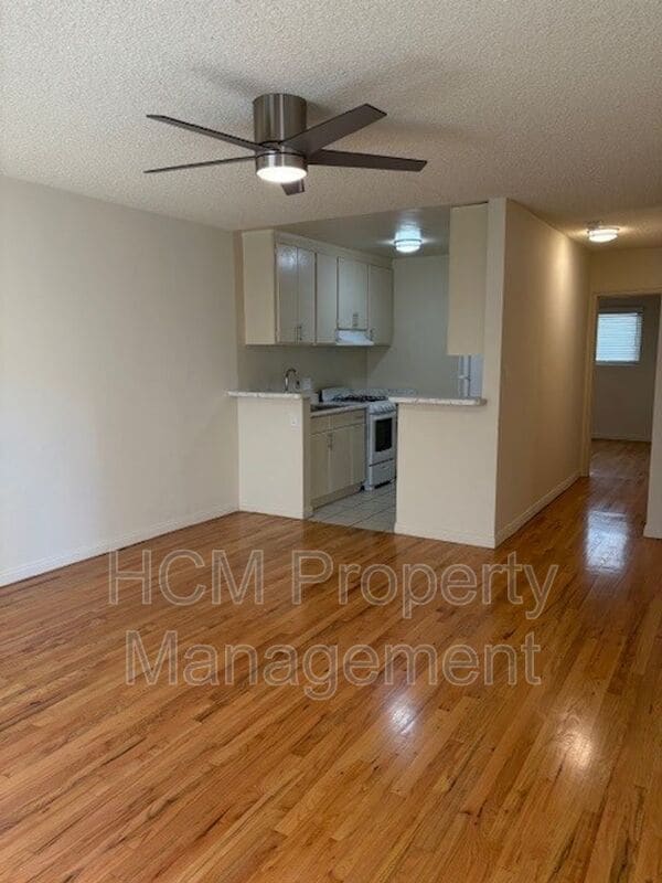 Building Photo - 1811 7th St