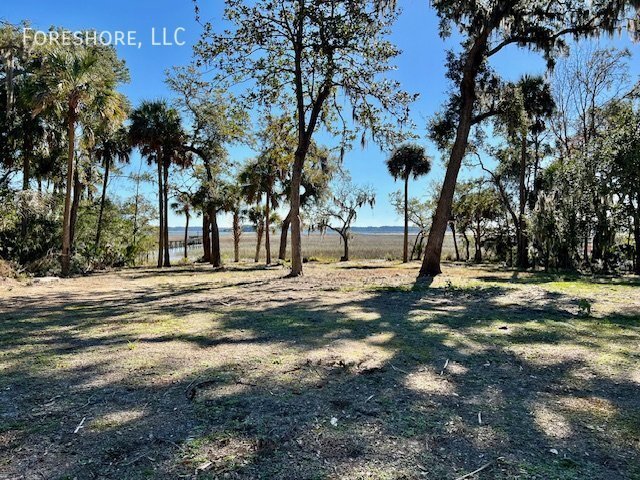 Building Photo - Charming Waterfront Cottage on Myrtle Island!