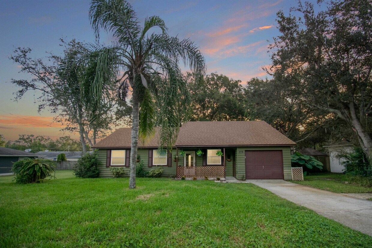 Primary Photo - 209 Jasmine Rd